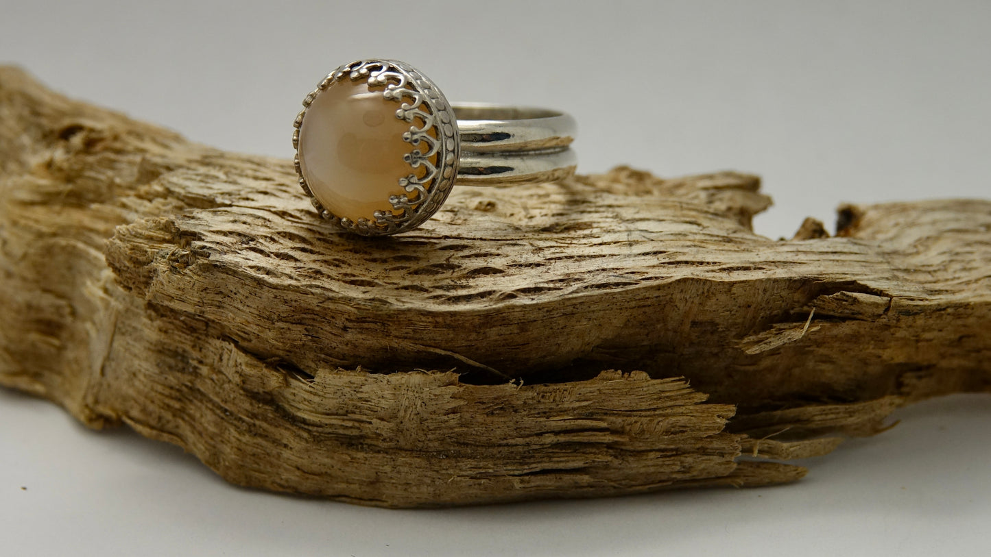Peach Moonstone Ring - Round - Size 6.5