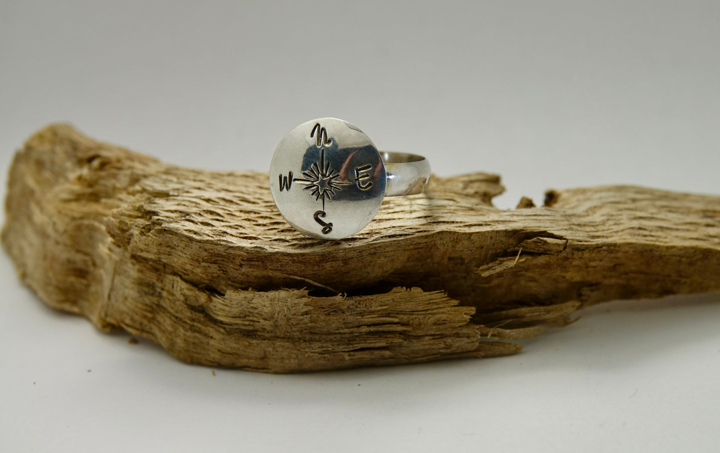 Compass Ring - Round - Size 9