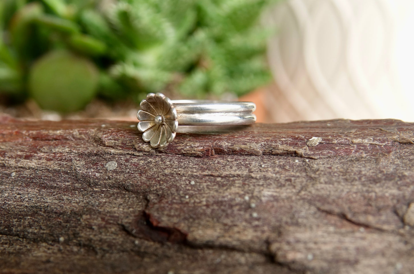 Solo Silver Flower Ring- Size 10.75