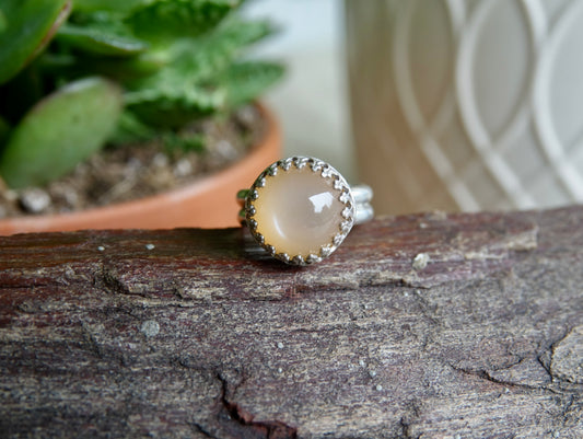 Peach Moonstone Ring - Round - Size 6.5